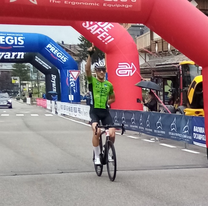 Facchini vince in solitaria la Top Dolomites!